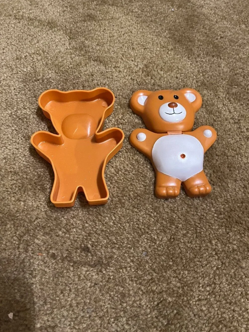 Goldfish and Teddie Graham snack containers